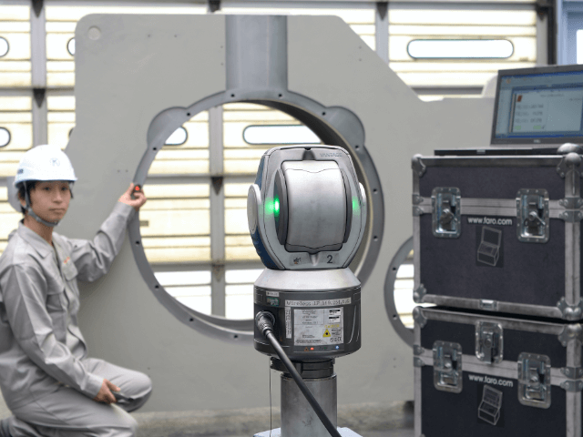 レーザートラッカー三次元測定機