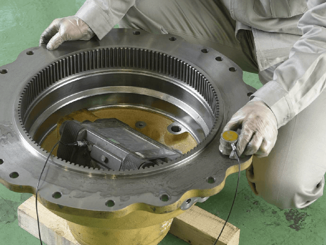 超音波探傷機（UT）