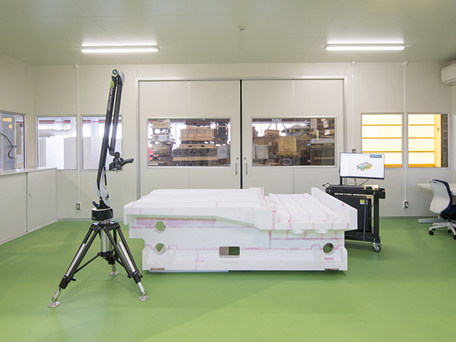 スキャナー付きアーム型三次元測定機